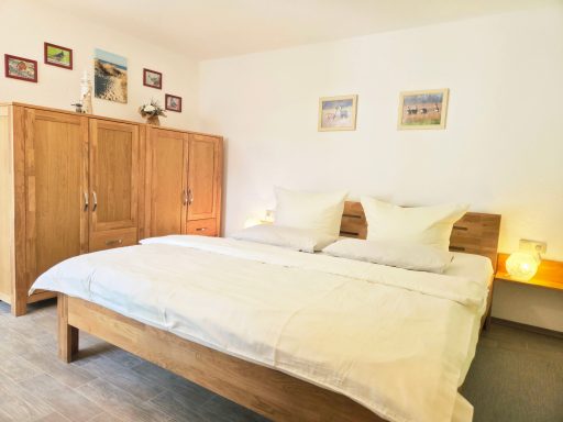 Leuchtturm Schlafzimmer mit Doppel- und Etagenbett